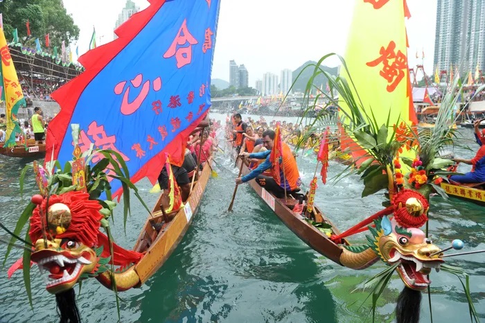 Discover China's Traditional Dragon Boat Festival