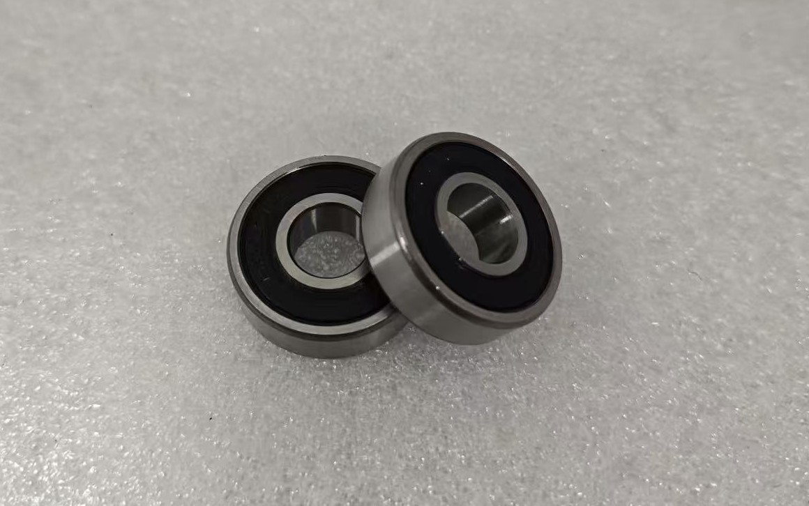 A Guide to 6000 Series Bearings: Open, Sealed & Stainless Steel Types