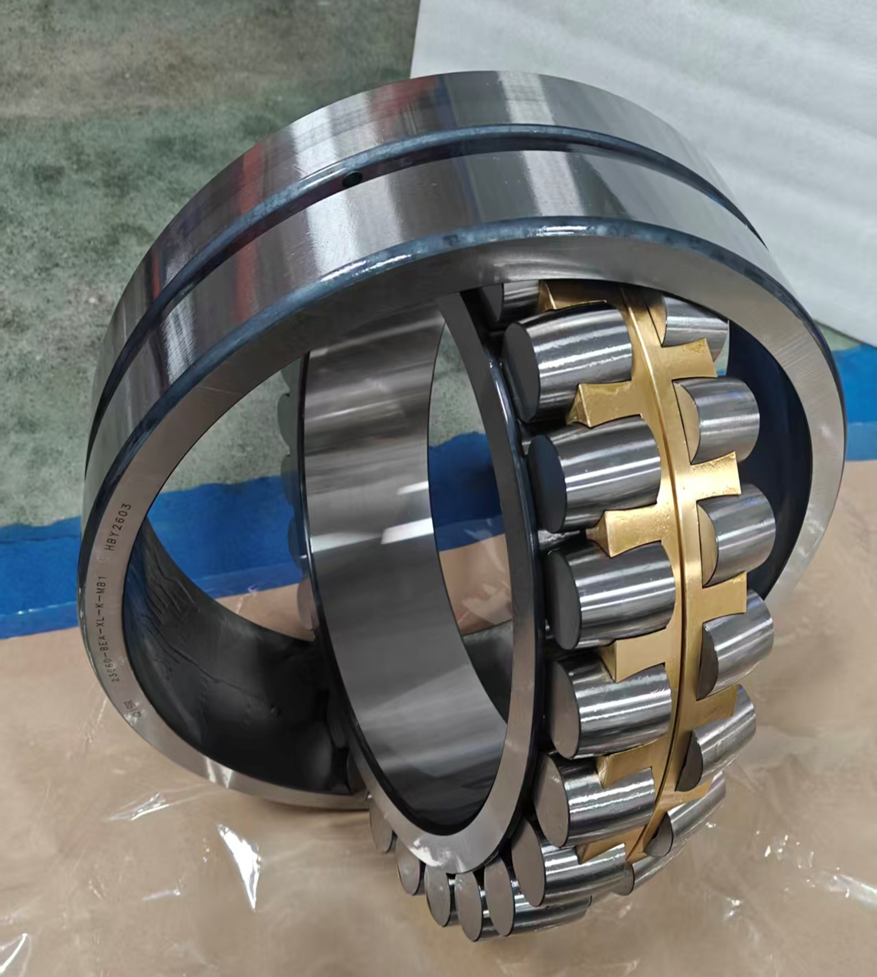 Why Are Spherical Roller Bearings Used in Ball Mills?